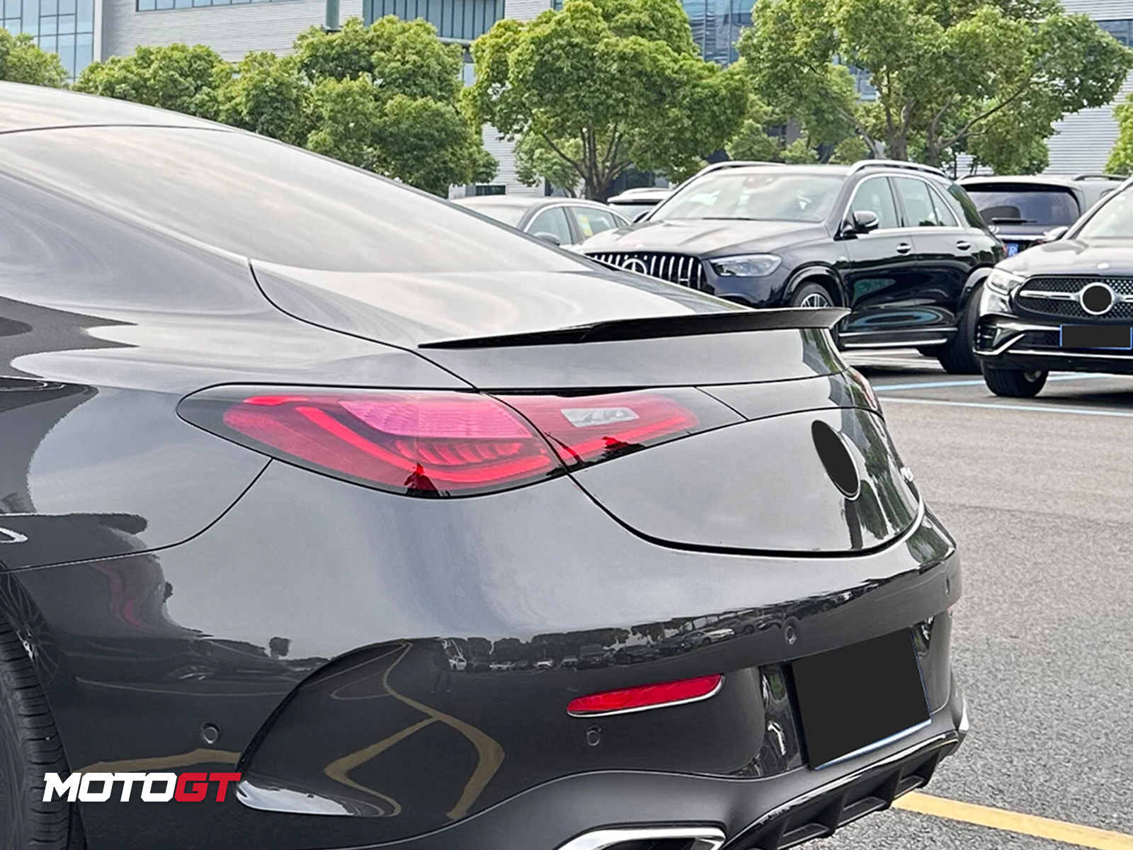 جناح خلفي لسيارة الفئة CLE — 5